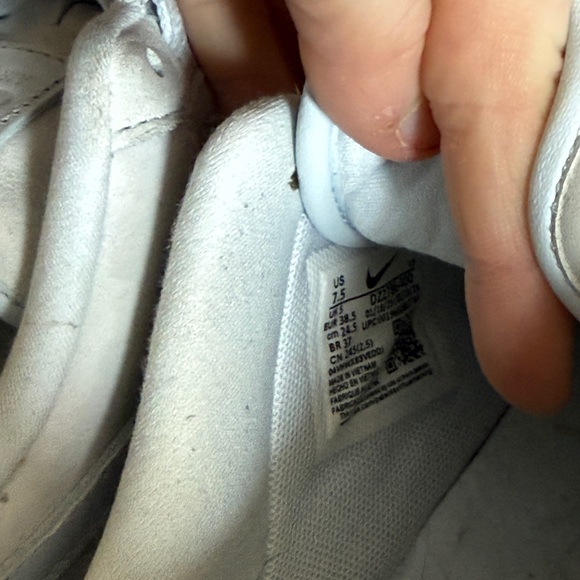 Nike Women’s Air Force 1 Low “Blue Tint” - Picture 7 of 8